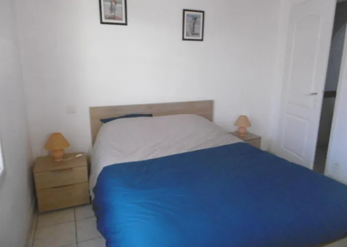 Maison Spacieuse A Barbatre, Proche Plage, Pour 6 Pers - Fr-1-823-125